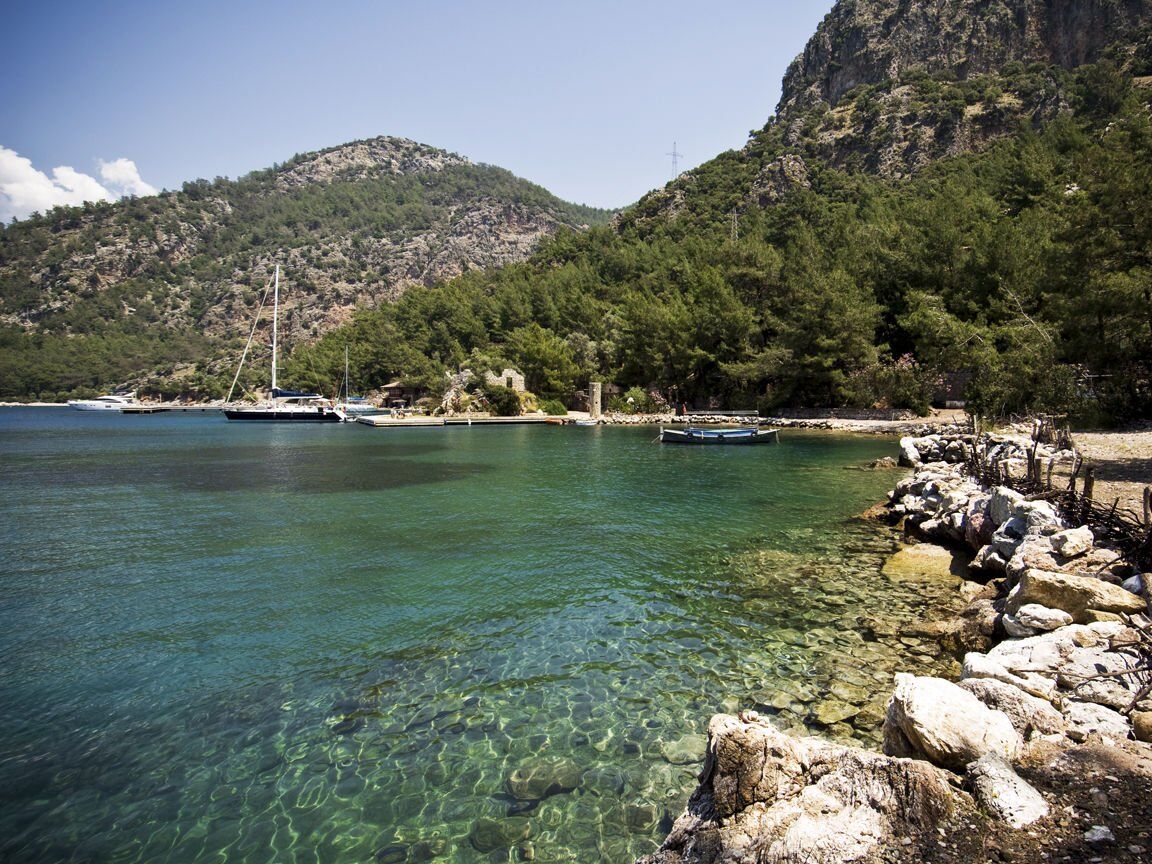 Muğla'da Çadır Atılacak En İyi Yer: Fethiye-Dalyan Çevresi Gizli Cennet Ekincik Kamp Alanı!